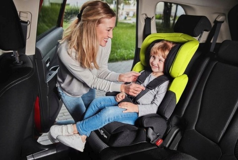 Babytiger MALI fotelik samochodowy 9-36 kg - żółty