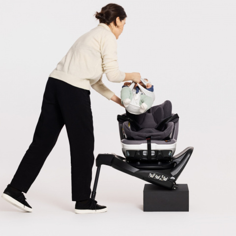 BeSafe iZi Turn B i-Size obrotowy fotelik samochodowy 0-18 kg - samochodowa harmonia 50