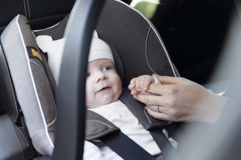 iZi Go Modular X1 i-Size BeSafe fotelik samochodowy 0-13 kg 0-1 roku - burgund melange