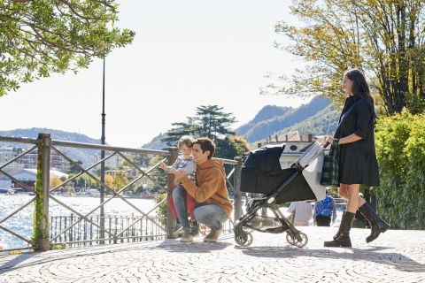 WE Chicco wózek spacerowy do 22kg składany jedną ręką 5,5kg - COOL GREY