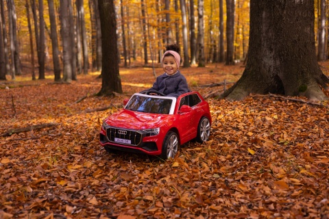 AUDI Q8 RS Pojazd na akumulator TOYZ - Red