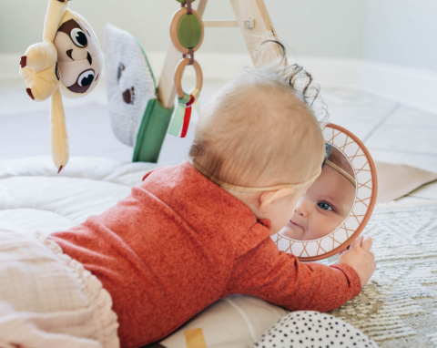 Tiny Love Gimnastyka/mata edukacyjna z drewnianym stojakiem - Boho Chic