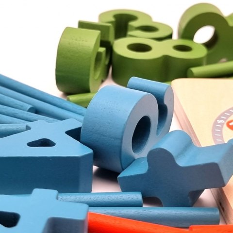 CLASSIC WORLD Gra Matematyczna Cyfry Znaki Działań Matematycznych Zegar MONTESSORI 67 el.