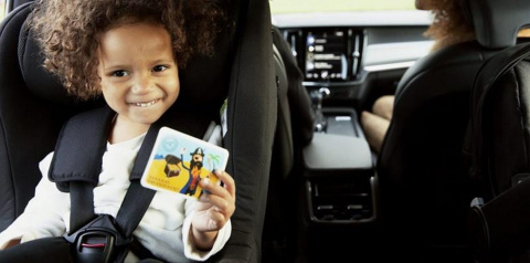 Axkid Modukid + Baza isofix , fotelik samochodowy 0-18kg od 61 do 105cm - Black