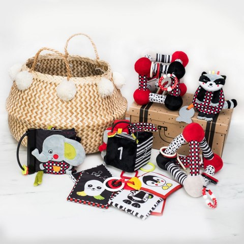 B.O.783 Zabawka edukacyjna TINY YOGA TRIANGLE C-MORE COLLECTION*