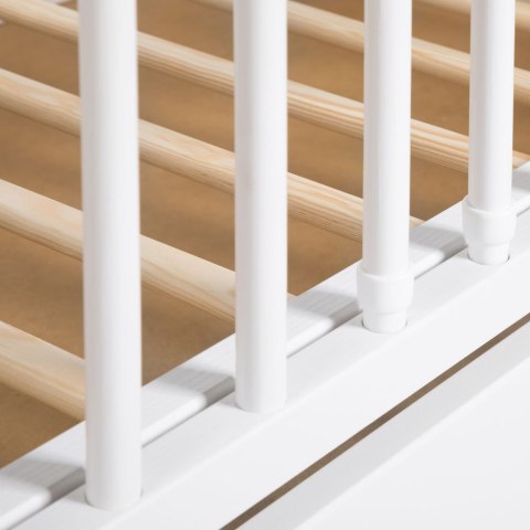 KLUPŚ Łóżeczko FELIX biały z szufladą i barierką 120x60