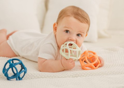 GILIGUMS GG 50129 Piłka grzechotka czerwona