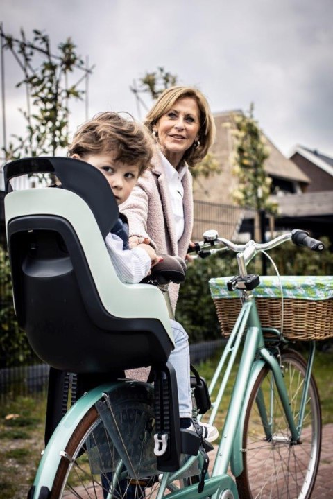 Fotelik row. Bobike GO na bagażnik Candy Pink