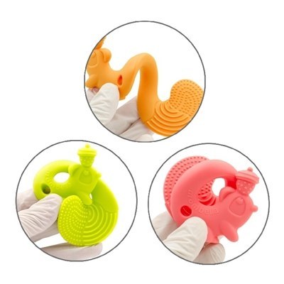 Mombella 8061 Gryzak Zabawka Squirrel Green