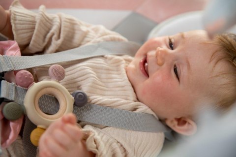 B-Silikonowy gryzak pierścień multisensoryczny