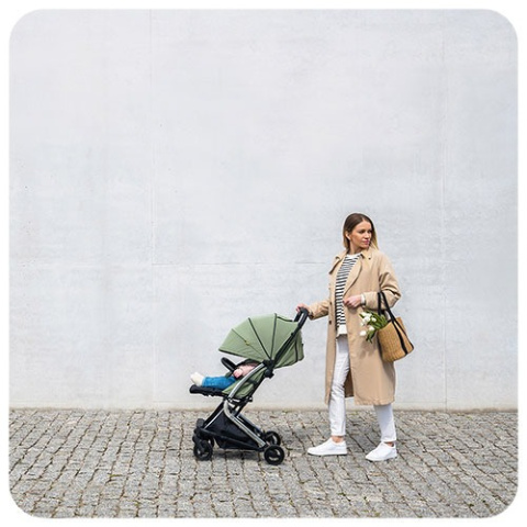 Mikkeli Skiddou lekki wózek spacerowy 5,8 kg składany jedną ręką - Sky High