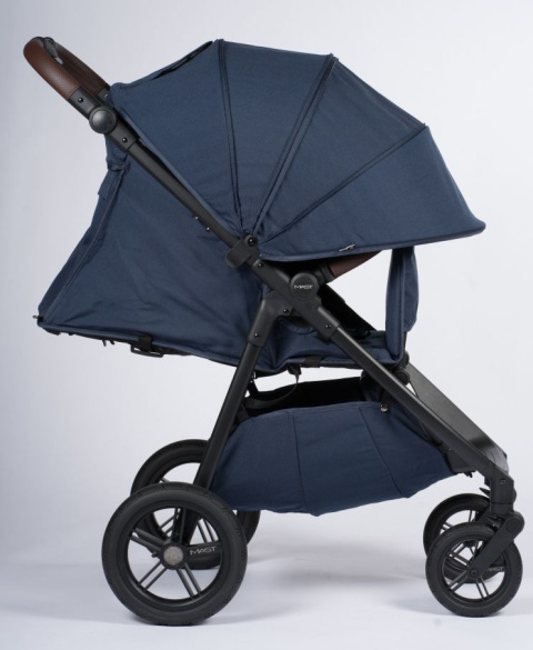 M4x MAST Swiss Design wózek spacerowy do 22 kg, waży tylko 9,5 kg - Blueberry