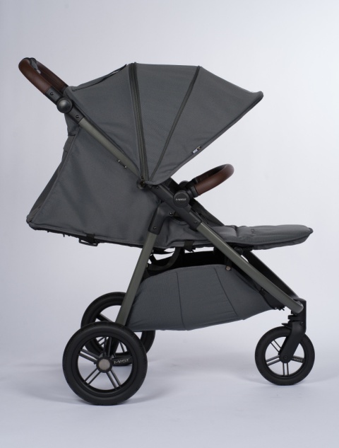 M3x MAST Swiss Design wózek spacerowy do 22 kg, waży tylko 9 kg - Volcanic Ash