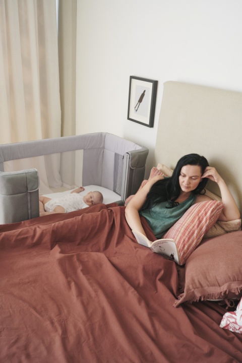 NEXT 2 ME FOREVER OUTLET Chicco Łóżeczko dostawne 0m+ Next2Me COOL GREY