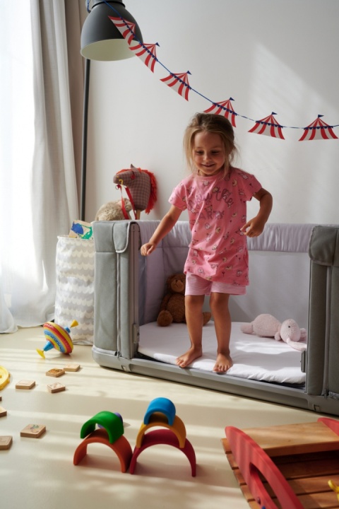 NEXT 2 ME FOREVER OUTLET Chicco Łóżeczko dostawne 0m+ Next2Me COOL GREY