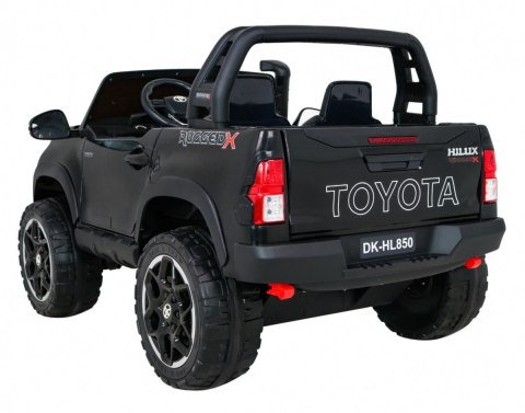 Pojazd Pickup Toyota Hilux Czarna