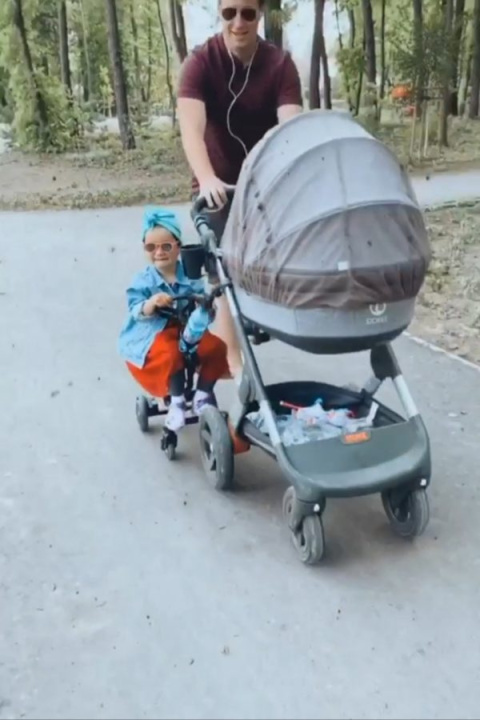 SIDE RIDER Dostawka boczna z siedziskiem mocowana do wózka + poduszka / wkładka Szara