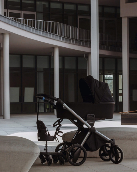 COZY 4 RIDER Dostawka z siedziskiem mocowana do wózka, max 25 kg + poduszka / wkładka Boho