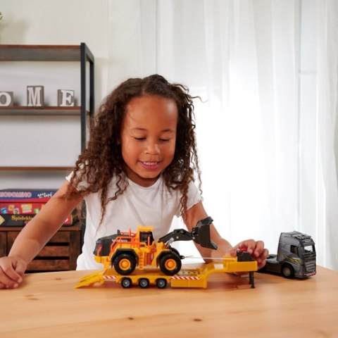 MAJORETTE Grand Ciężarówka Volvo z Koparką FH-16 2w1