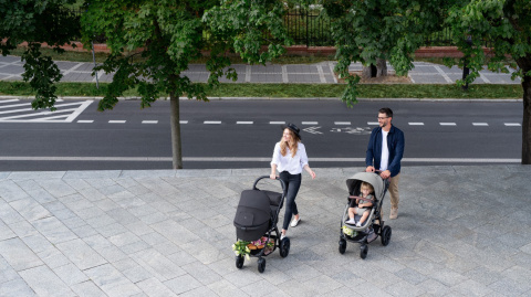 MOOV CT do 22 kg 3w1 KinderKraft wózek wielofunkcyjny z fotelikiem Mink - Black