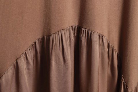 ITALY SUKIENKA oversize KARMELOWA r 40