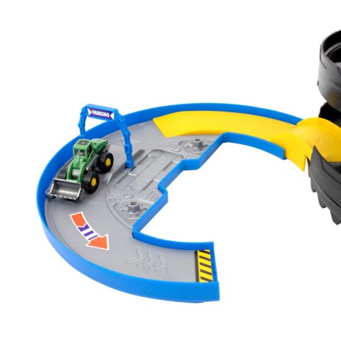 OPONA ZMIENIAJĄCA SIĘ W PIĘTROWY GARAŻ