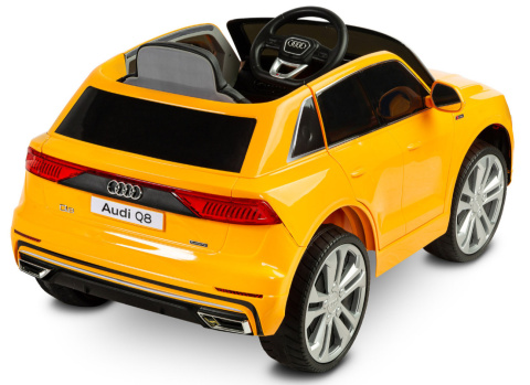 AUDI Q8 RS Pojazd na akumulator TOYZ - Orange