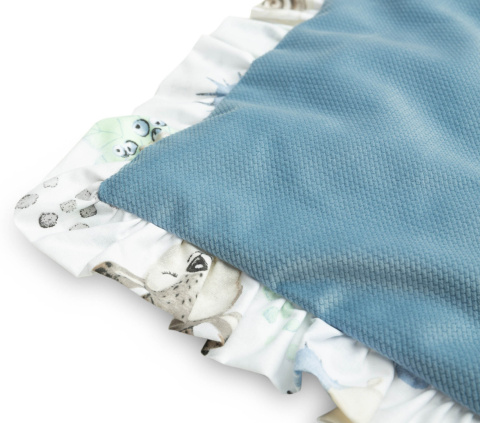 Sensillo Komplet do wózka Velvet z falbanką poduszka + kocyk - SPACER NIEBIESKI