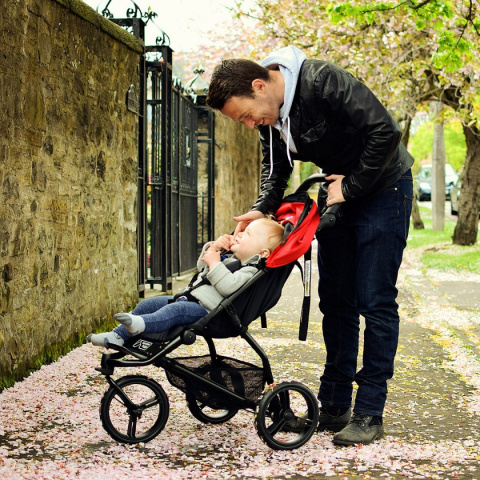 Zestaw Mini Mountain Buggy z fotelikiem Protect 0m+ lekka spacerówka do 20kg