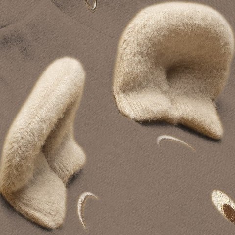 Hi Little One rampers dziecięcy MIŚ OverSize BOHO Caffe Latte roz L Pom Pom