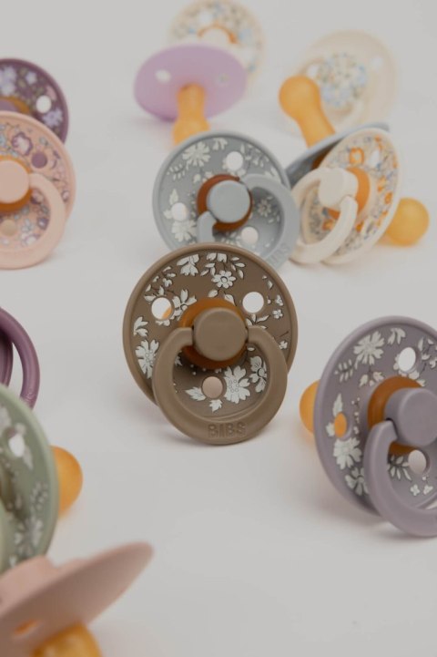 BIBS LIBERTY COLOUR 2-PACK CAPEL BLUSH S Smoczek uspokajający kauczuk Hevea