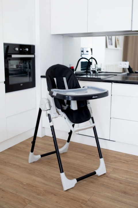 DECCO 4Baby Regulowane krzesełko do karmienia - Black