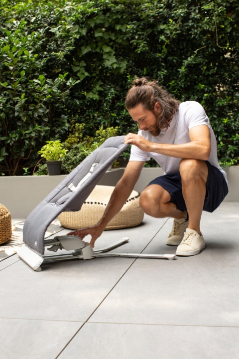 Rhythm`n` Sound Chicco leżaczek do 9kg, delikatne kołysanie na boki, dźwięki - SLATE GREY