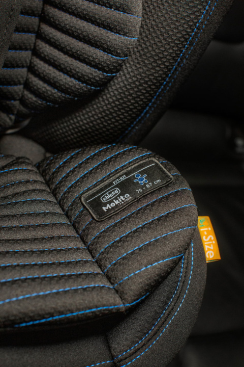 MOKITA i-Size Air Chicco 76-150cm fotelik samochodowy 9-36kg - BLACK AIR