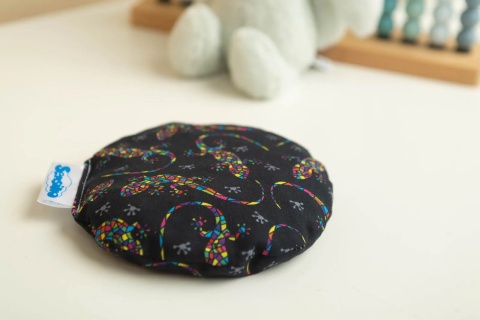 Sensillo Termofor z pestkami wiśni 15cm do schładzania lub rozgrzewania bolących miejsc - Jaszczurka