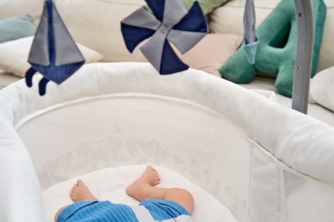 BABY HUG PRO 5w1 WHITE CREAM leżaczek kołyska łóżeczko krzesełko do karmienia Chicco