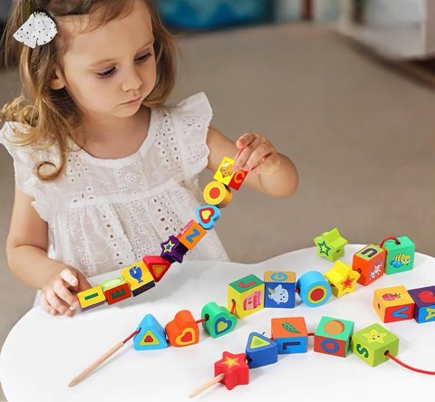 KORALIKI KLOCKI DREWNIANE DO NAWLEKANIA MONTESSORI 42 EL. ALFABET ZWIERZĘTA OWOCE