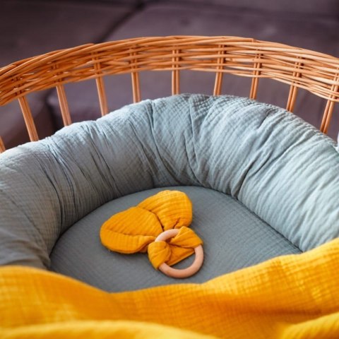 Hi Little One - gryzak z grzechotką szeleszczącą z organicznej BIO bawełny MOUSE Salmon