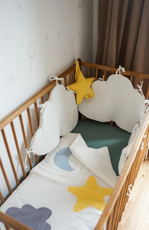 Hi Little One ochraniacze panelowe do łóżeczka z organizerem z oddychającej BIO bawełny CLOUD Tiffany