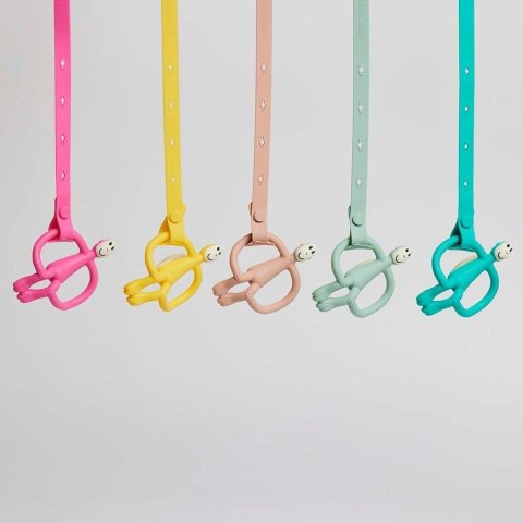 Matchstick Monkey zawieszka silikonowa długa do wózka 55 cm MULTI MAXI Dusty Pink 55 cm