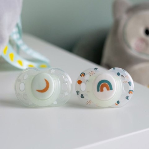 TOMMEE TIPPEE TTP43340094 Smoczki uspokajające NIGHT TIME 18-36m mix 2pak