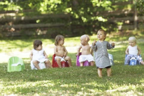 BABYBJ RN - nocnik fotelik