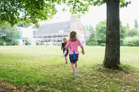 Buiten Speel, Ogonki Przypinki