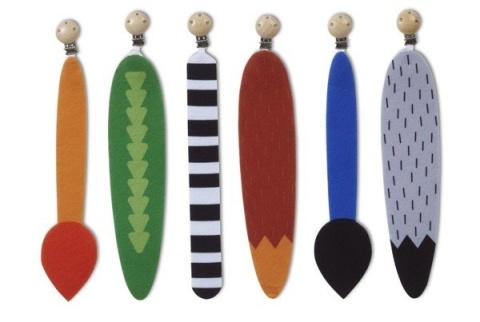 Buiten Speel, Ogonki Przypinki