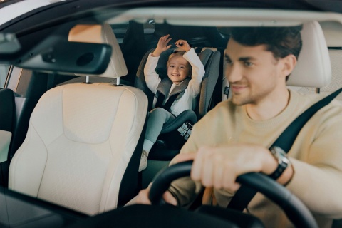 LAVENDER i-Size Lionelo fotelik samochodowy 9-36 kg isofix - Beige Latte