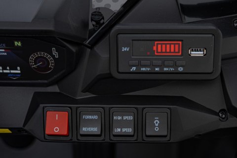 Pojazd Buggy 4x4 KCK Biały