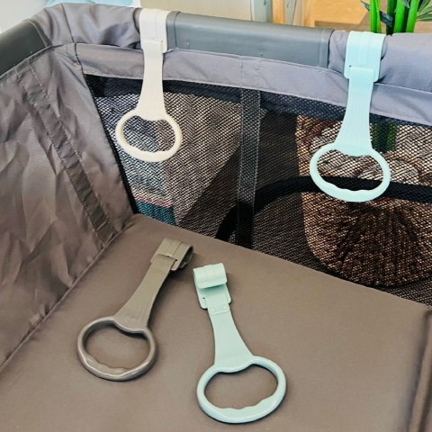 Kojec dla dziecka łóżeczko DUŻY PLAC ZABAW 150 x 200 x 68 cm - szary + uchwyty do kojca st1