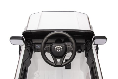 Pojazd Toyota Land Cruiser PRADO Biały