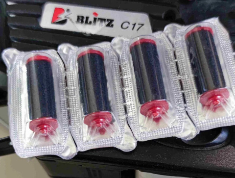 Metkownica Blitz C17 dwurzędowa + 4 wałki tuszujące - używana