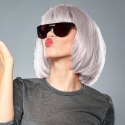 PERUKA WŁOSY KRÓTKIE SIWE Z GRZYWKĄ KARNAWAŁ PARTY FOTOBUDKA PANIEŃSKI URODZINY